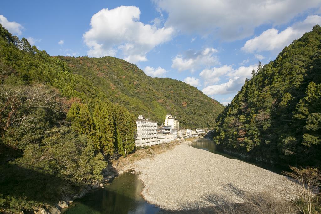Sansuikan Kawayu Midoriya Hongu Buitenkant foto
